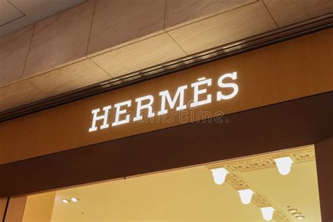 hermes haneda airport locations.